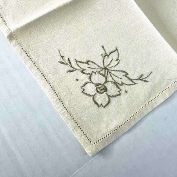VTG 1940s Embroidered Linen Cloth Napkins (3) Handmade Floral Ivory Granny Core - Picture 3 of 11